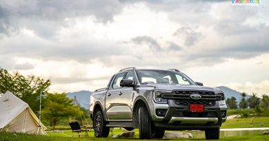 ภูเขา ทะเล คาเฟ่ และ Ford Ranger Wildtrak ภูเขา ทะเล คาเฟ่ และ Ford Ranger Wildtrak